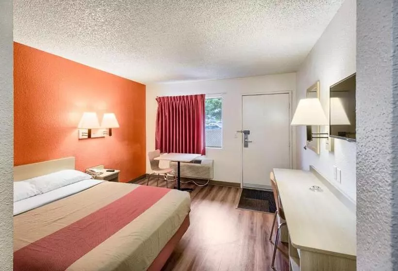デラックスルーム, Motel 6 Everett, Wa South