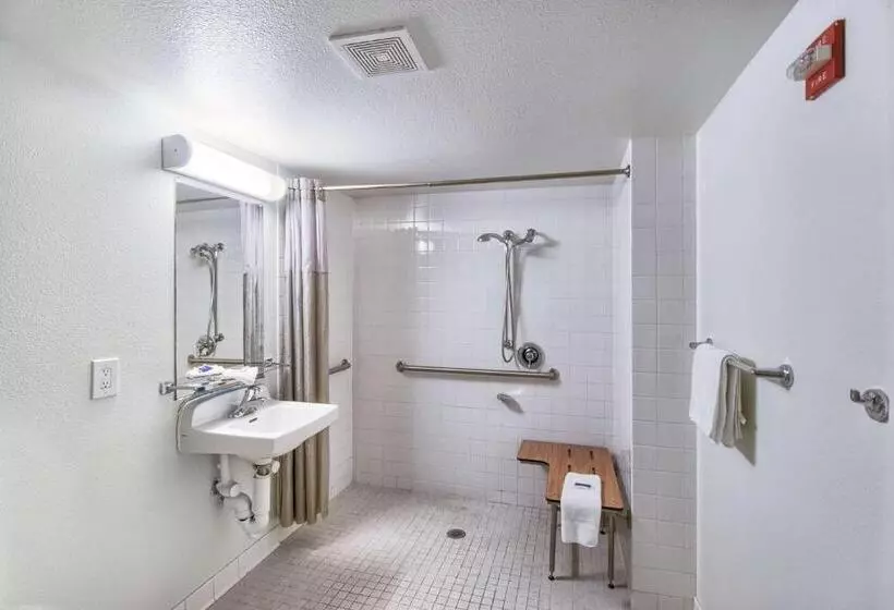 身障者適用スタンダードルーム, Motel 6 Everett, Wa South