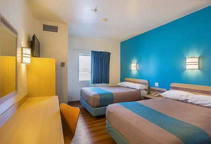 ２ダブルベッドのスタンダードルーム, Motel 6grand Island, Ne