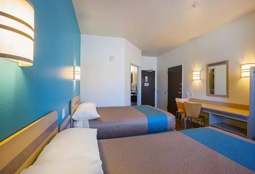 ２ダブルベッドのスタンダードルーム, Motel 6grand Island, Ne