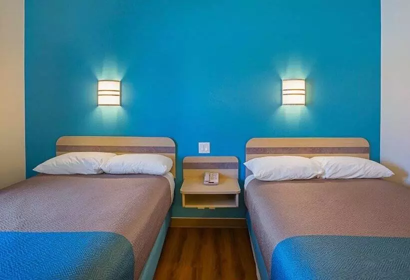 ２ダブルベッドのスタンダードルーム, Motel 6grand Island, Ne