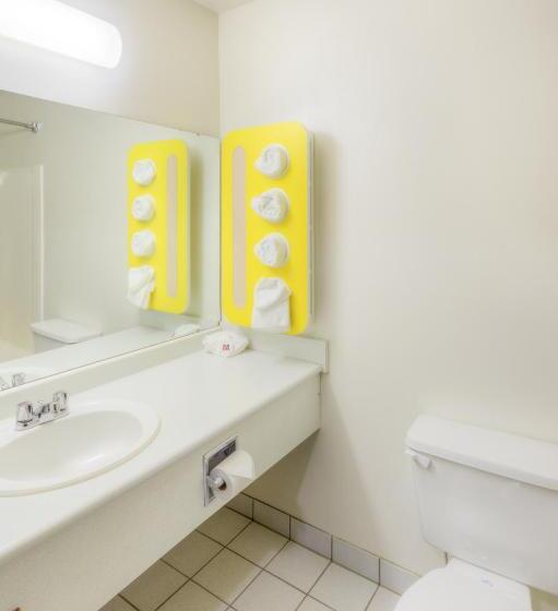 חדר סטנדרט, Motel 6 Regina, Sk