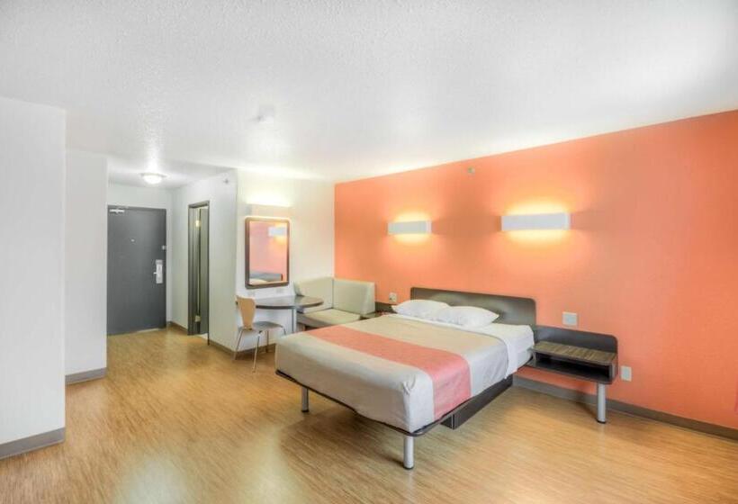 スタンダードルーム, Motel 6 Regina, Sk