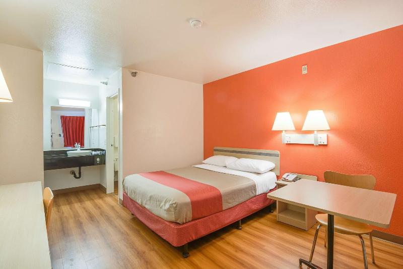 适合残疾人使用的标准间, Motel 6rolling Meadows, Il  Chicago Northwest