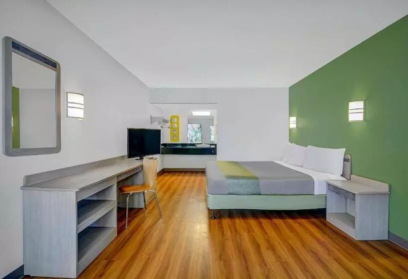 キングサイズベッドのスタンダードルーム, Motel 6tallahassee, Fl Downtown
