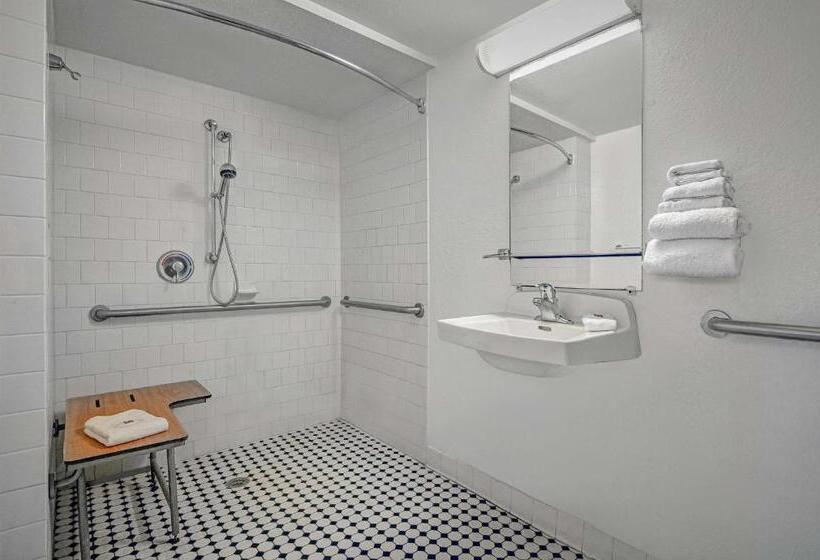 غرفة قياسية لذوى الاحتياجات الخاصة, Motel 6tallahassee, Fl  Downtown