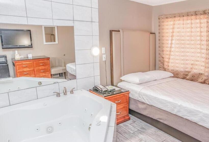 Люкс, Budgetel Inn & Suites
