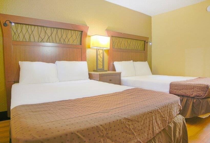 غرفه قياسيه سريرين مزدوجين, Econo Lodge