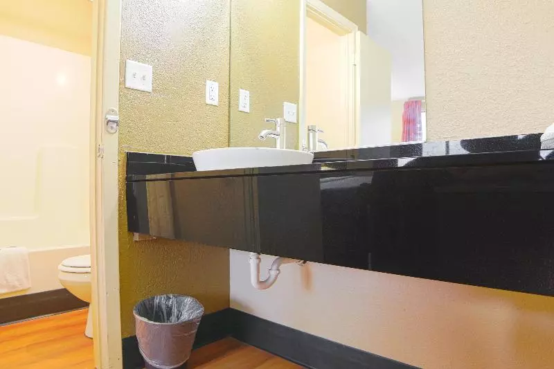 スタンダードルーム, Econo Lodge