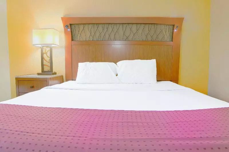 スタンダードルーム, Econo Lodge