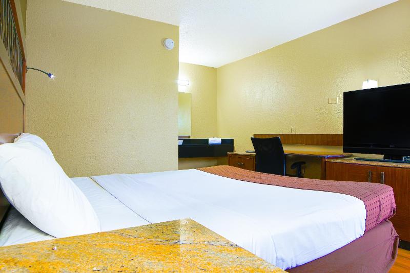 غرفة قياسية, Econo Lodge