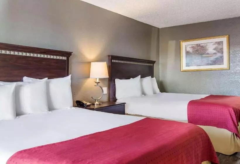 اتاق استاندارد, Rodeway Inn Near Hall Of Fame