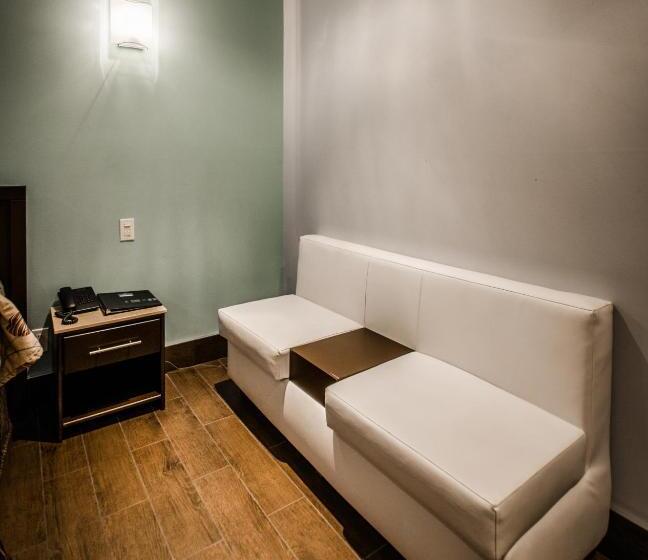 バスタブ付きデラックスルーム, Olux Hotel Motel Suites