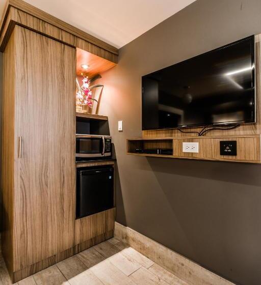 スーペリアールーム, Olux Hotel Motel Suites