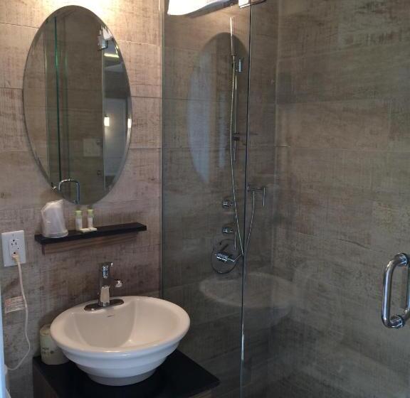 スーペリアールーム, Olux Hotel Motel Suites