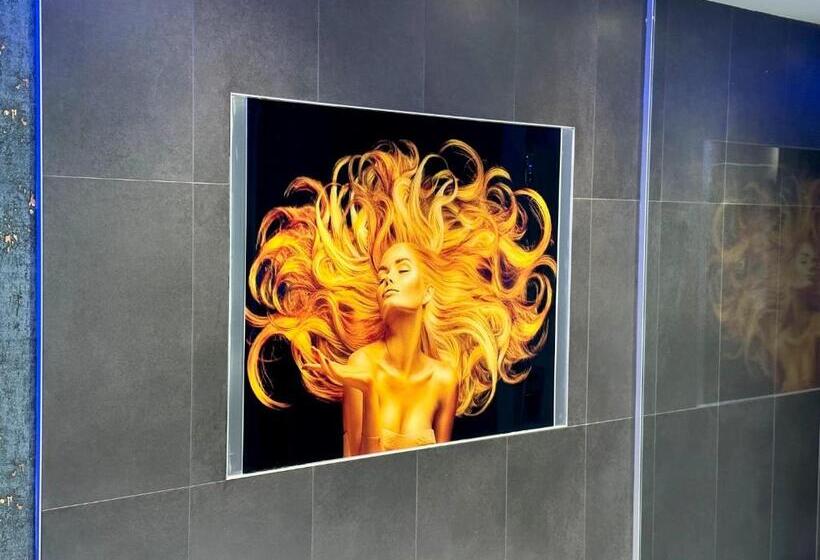 キングサイズベッドのスイートルーム, Olux Hotel Motel Suites