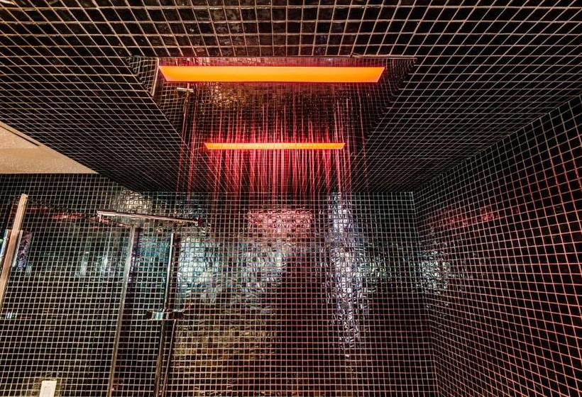 バスタブ付きデラックスルーム, Olux Hotel Motel Suites