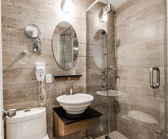 スーペリアールーム, Olux Hotel Motel Suites