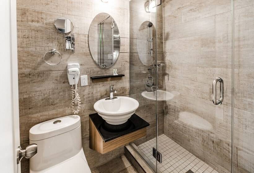 スーペリアールーム, Olux Hotel Motel Suites