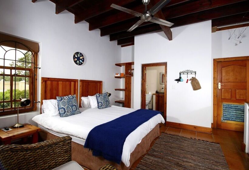 标准间, At The Woods Guest House