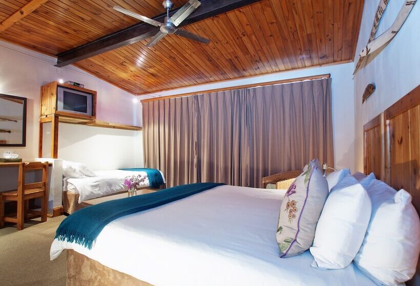 标准三人间, At The Woods Guest House