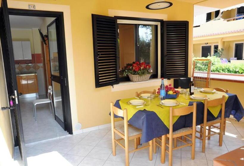 带2个卧室的公寓, Residence Riviera Calabra