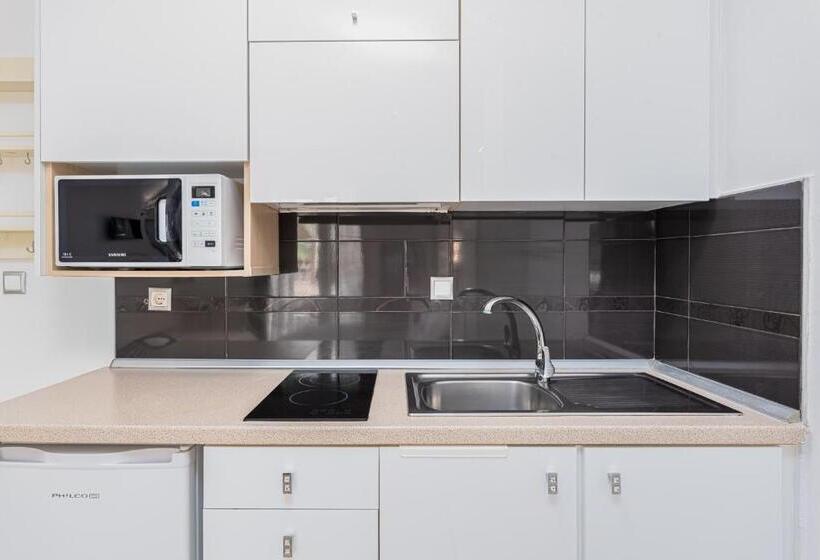 Studio Standard, Aeollos