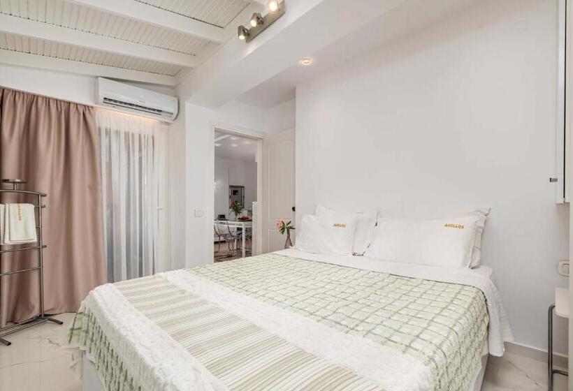 Suite 2 Sypialnie, Aeollos