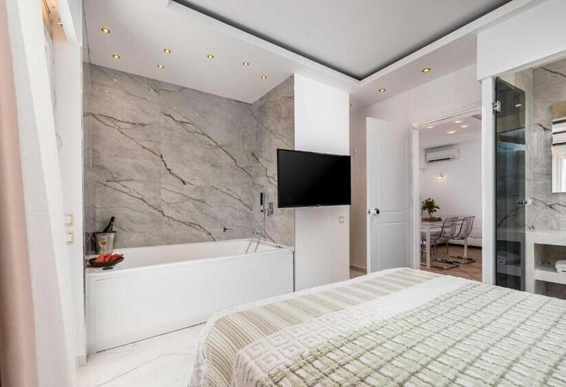 Suite 2 Sypialnie, Aeollos