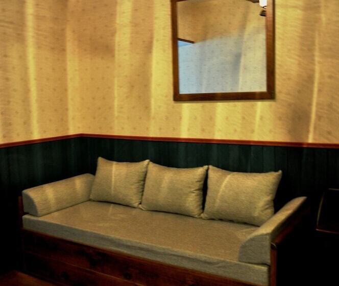 Quarto Familiar, Guest House Ognivo