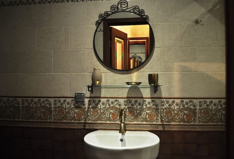 Quarto Triplo Estandar, Guest House Ognivo