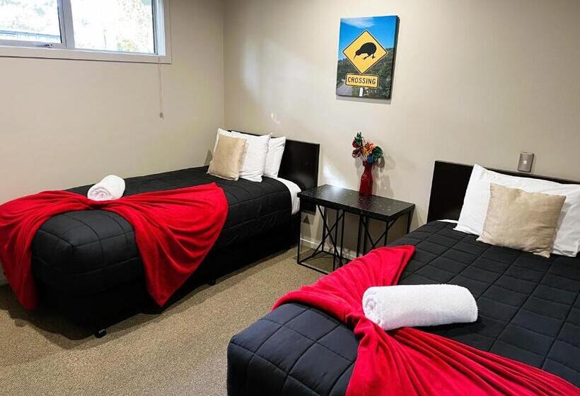 خانه 3 خوابه, Fiordland Lakeview Motel And Apartments