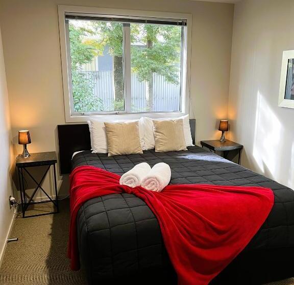 خانه 3 خوابه, Fiordland Lakeview Motel And Apartments