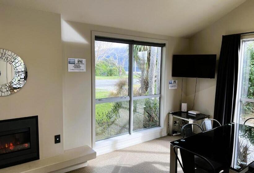 خانه 3 خوابه, Fiordland Lakeview Motel And Apartments