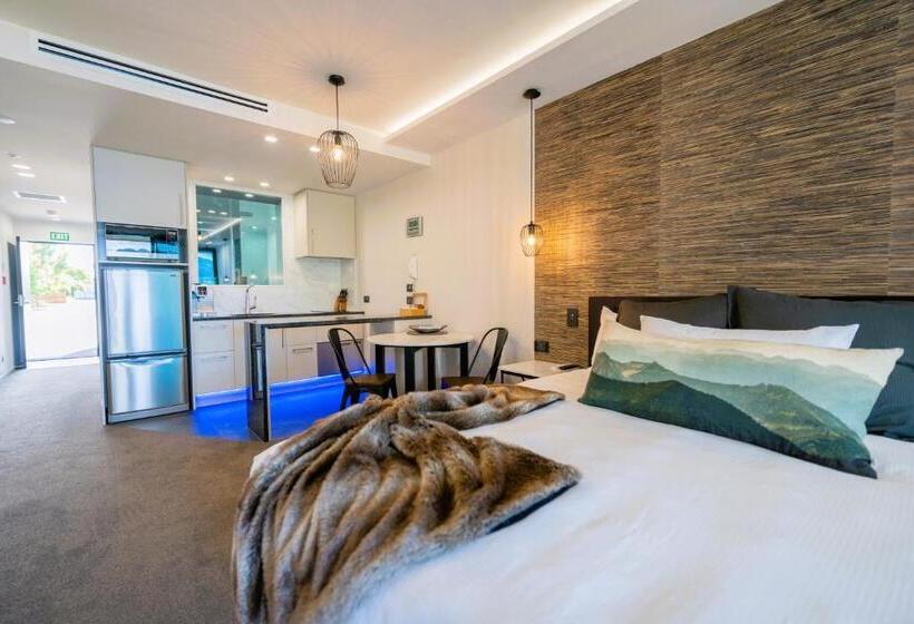 استودیوی لوکس, Fiordland Lakeview Motel And Apartments