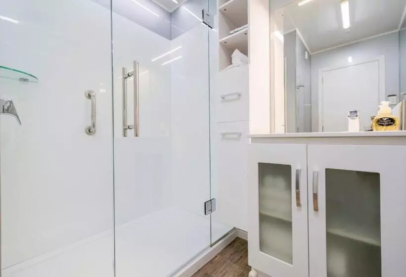 1 Bedroom Apartment Lake View, Fiordland Lakeview Motel And Apartments