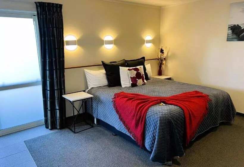 1 Bedroom Apartment Lake View, Fiordland Lakeview Motel And Apartments