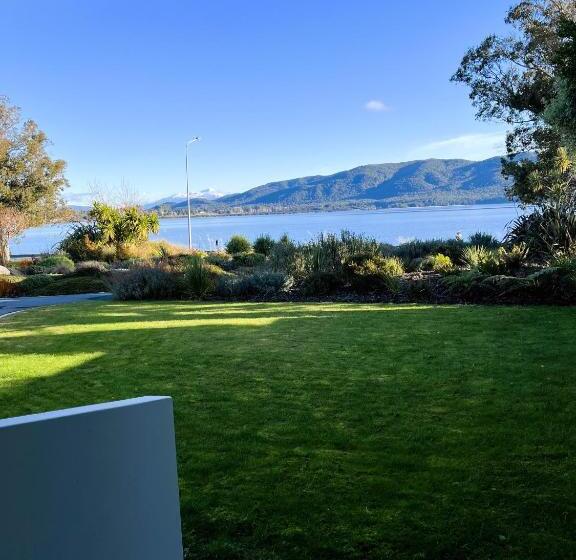 استودیوی لوکس, Fiordland Lakeview Motel And Apartments