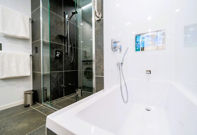 استودیوی پریمیوم, Fiordland Lakeview Motel And Apartments