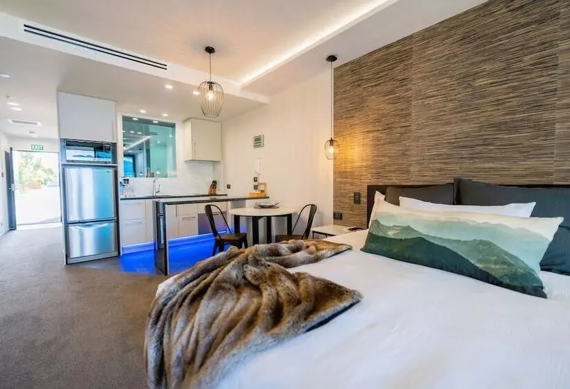 استودیوی پریمیوم, Fiordland Lakeview Motel And Apartments