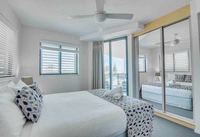דירת 2 חדרים נוף לים, Grand Palais Boolarong Beachside Apartments