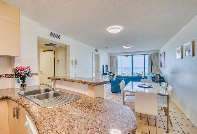 דירת 2 חדרים נוף לים, Grand Palais Boolarong Beachside Apartments
