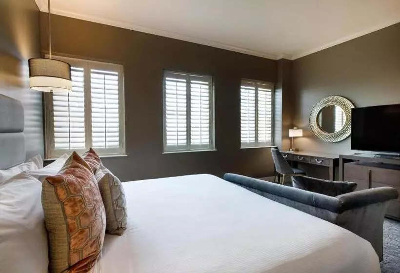 Standard-huone King-vuode, Ambassador Hotel Oklahoma City, Autograph Collection