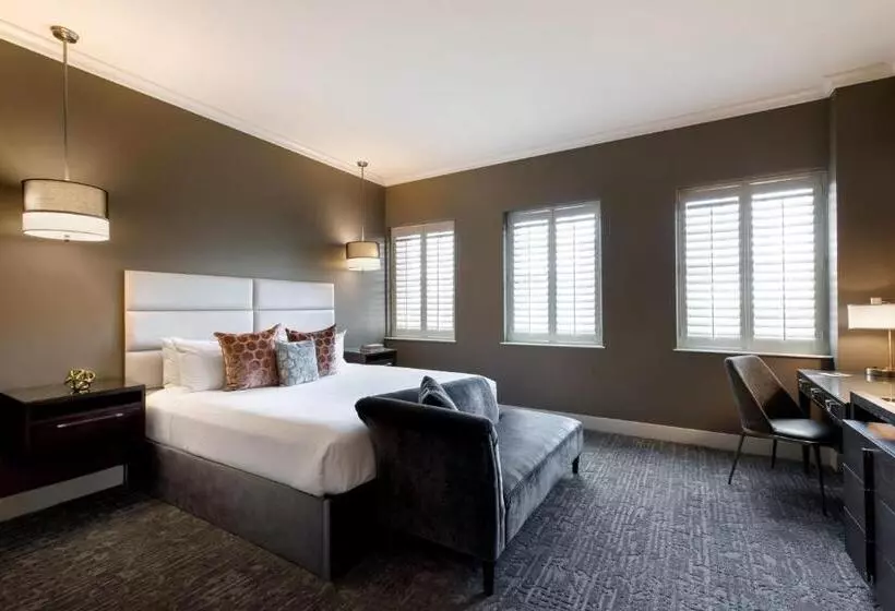 Standard-huone King-vuode, Ambassador Hotel Oklahoma City, Autograph Collection