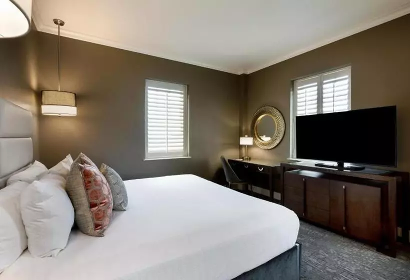 Standard-huone King-vuode, Ambassador Hotel Oklahoma City, Autograph Collection
