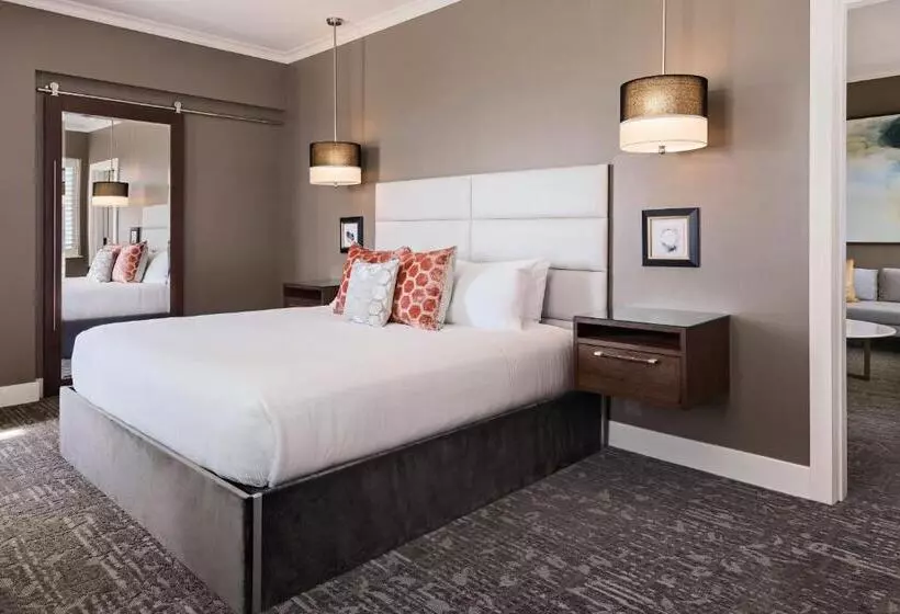 Sviitti King-vuode, Ambassador Hotel Oklahoma City, Autograph Collection