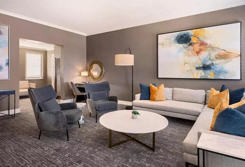 Sviitti King-vuode, Ambassador Hotel Oklahoma City, Autograph Collection