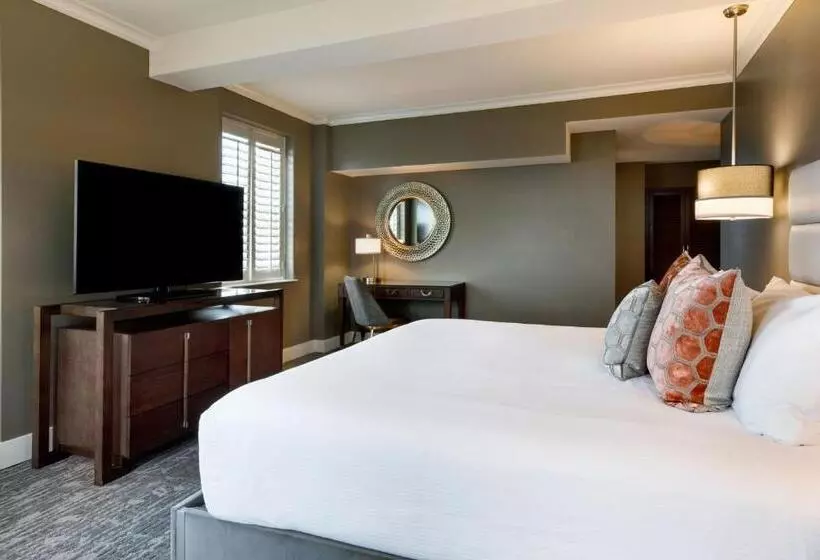 Standard-huone King-vuode, Ambassador Hotel Oklahoma City, Autograph Collection