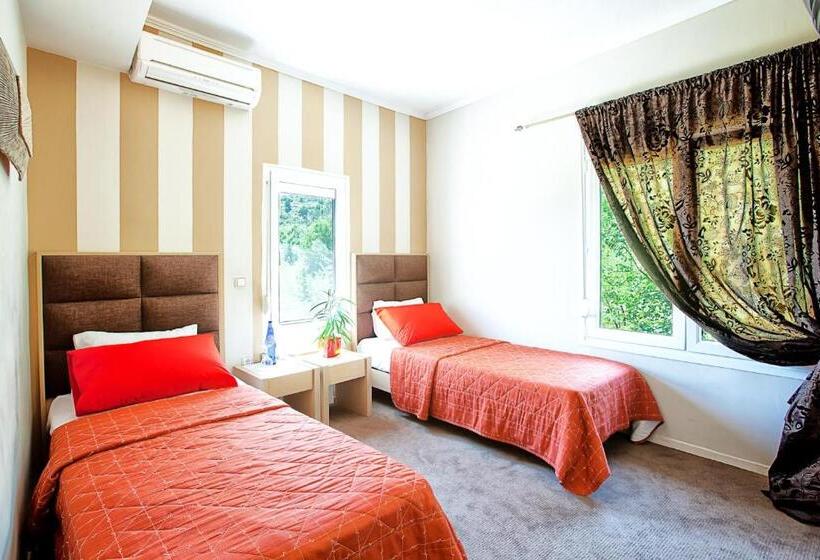 4인용 스탠다드 룸, Anastassiou Hotel Bike And Motorcycle Friendly