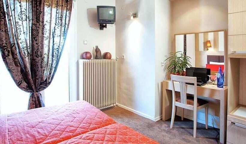 اتاق استاندارد با چشم‌انداز دریاچه, Anastassiou Hotel   Bike And Motorcycle Friendly